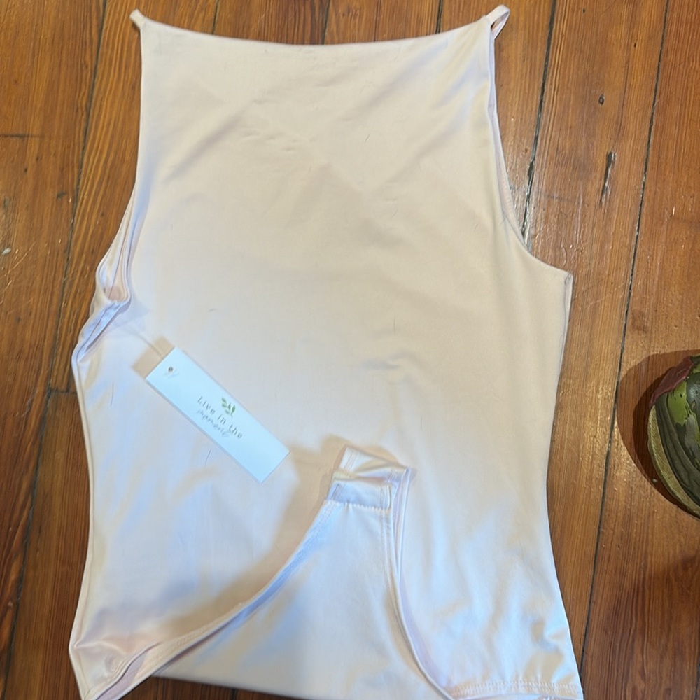 NWT LIVING IN THE MOMENT Elegant Pink Bodysuit size L - Picture 4 of 4